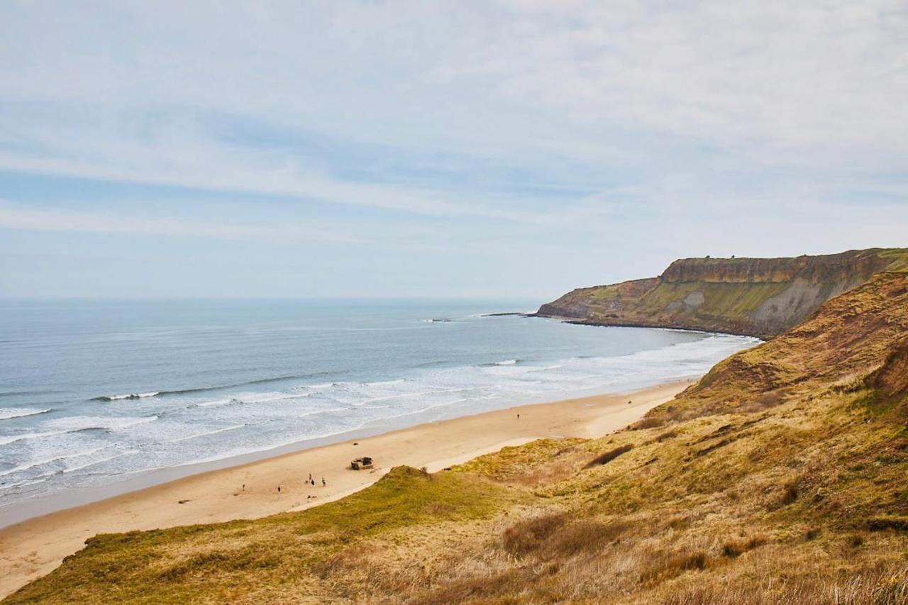 Nirvana Coastal Retreat Holiday Home Cayton Exterior photo