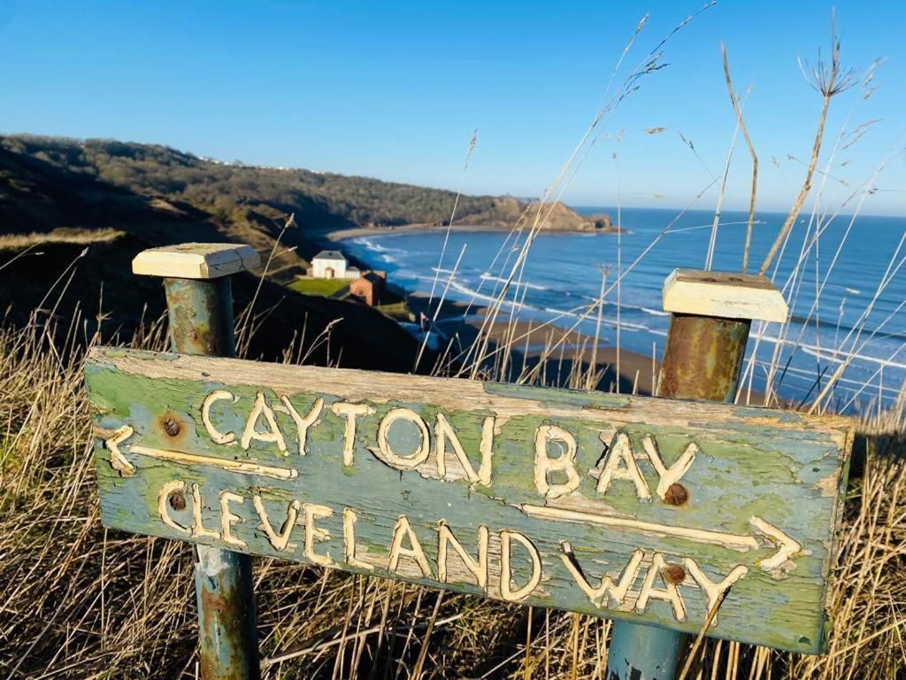 Nirvana Coastal Retreat Holiday Home Cayton Exterior photo